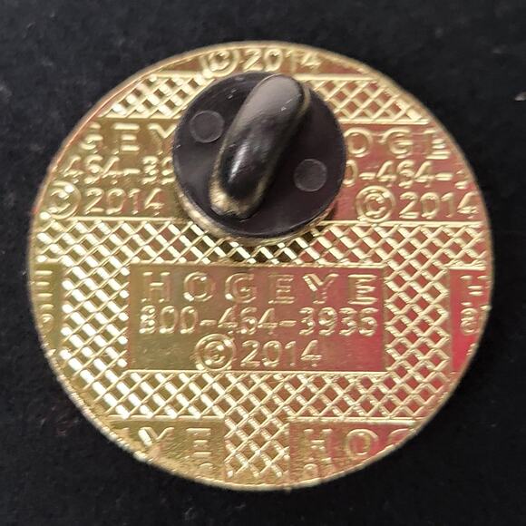 1" Walmart Hat Pin "Sam Award" (2014) - Picture 2 of 3